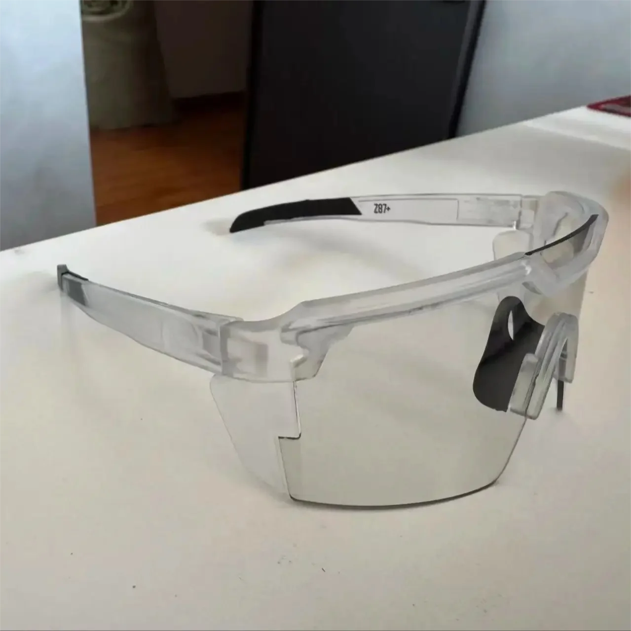 Unisex UV400 Cycling Sunglasses With Square Conjoined Lens